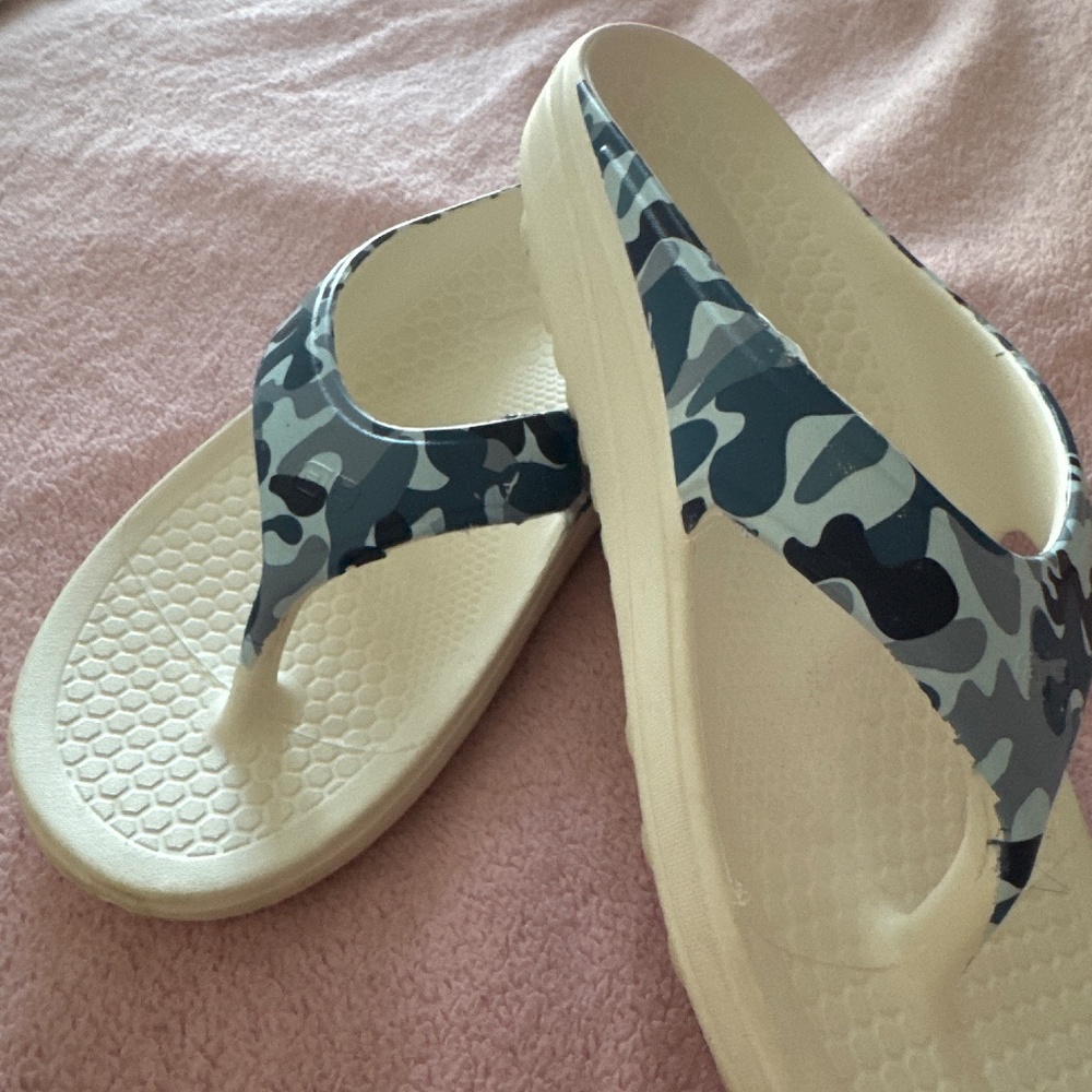 Spence thong sandal